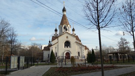 В приписном храме святителя Николая Мирликийского на Каргопольской прошла очередная встреча по изучению Евангелия.