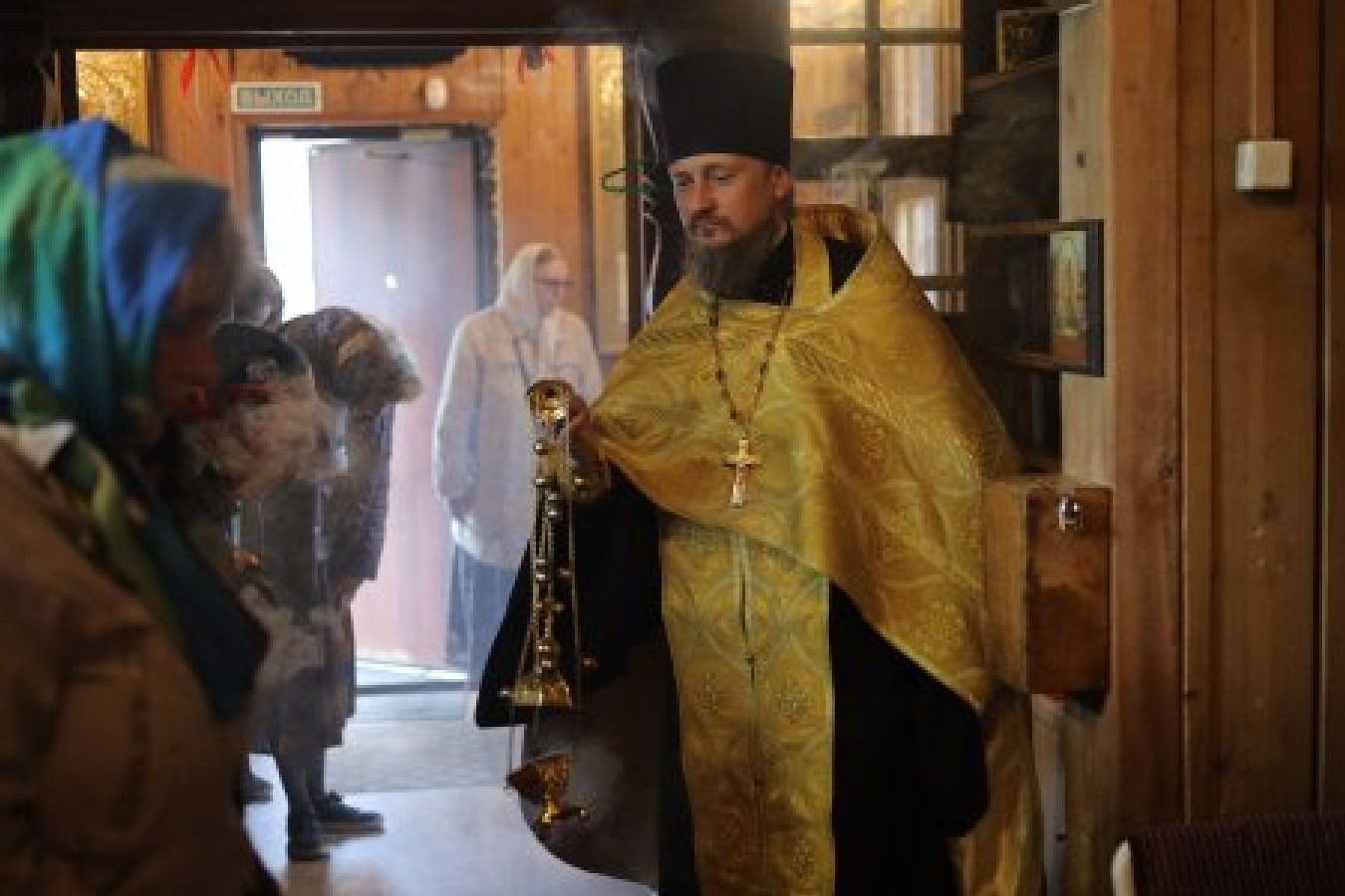21 мая 2023 престольный праздник отметили в храме святителя Николая Чудотворца в Отрадном.
